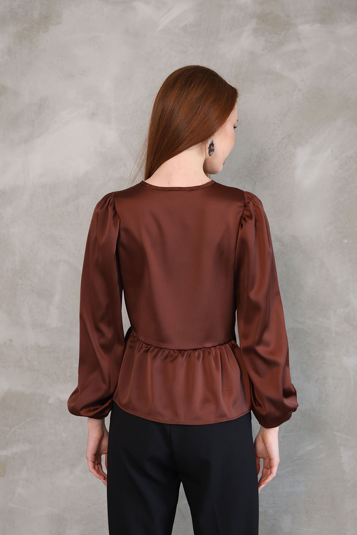 Yaka Biye Etek Büzgülü Tunik-Kahve