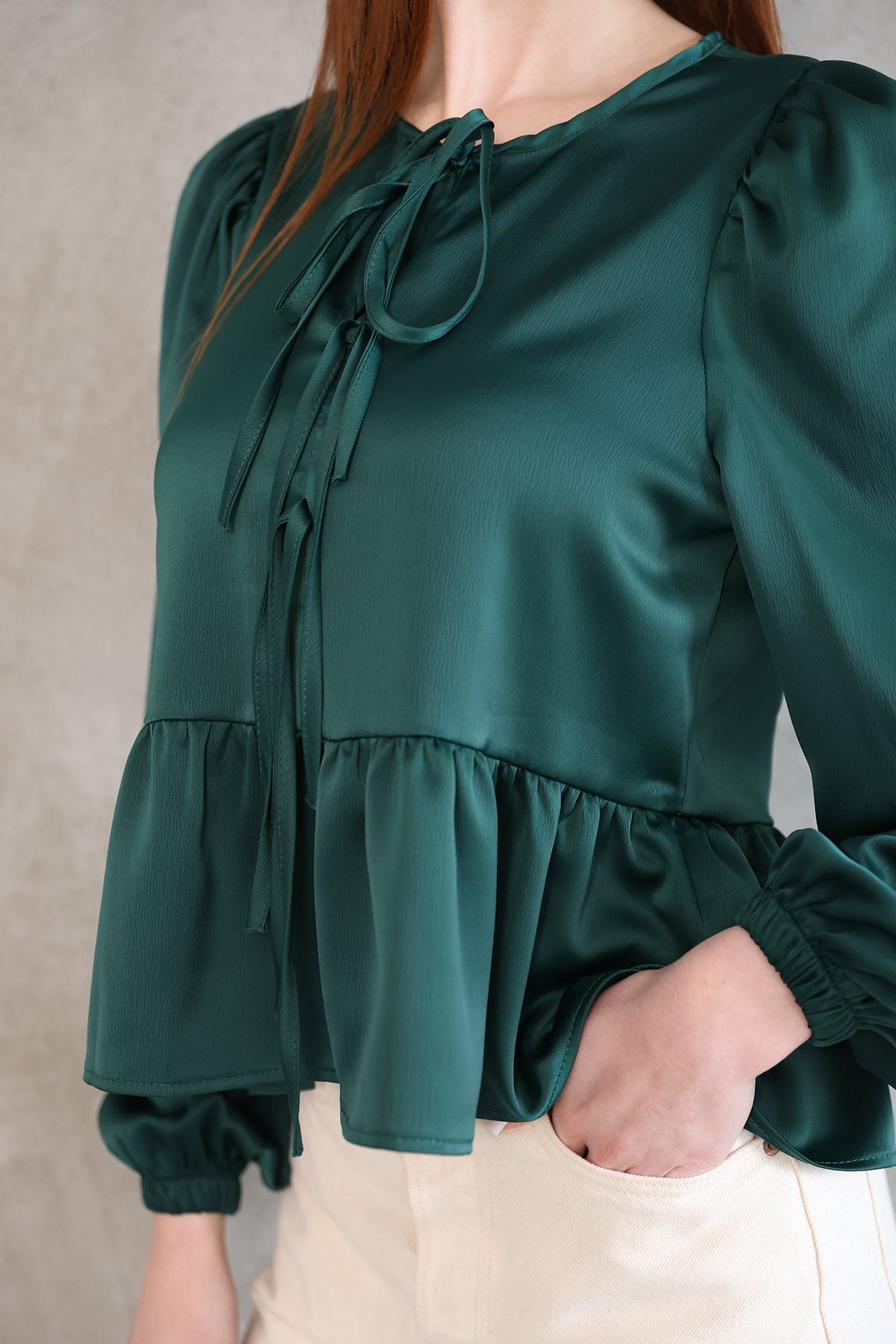 Yaka Biye Etek Büzgülü Tunik-Zümrüt Yeşili
