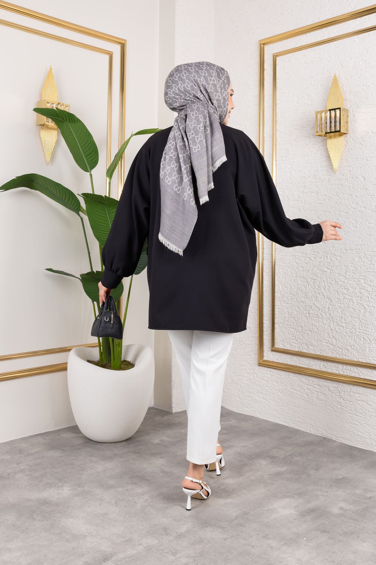 Kadın Cepli Oversize Tesettür Ceket Hırka Mevsimlik Rahat Kesim Uzun Ceket Siyah