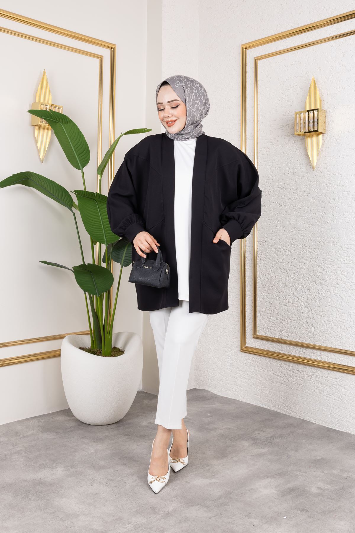 Kadın Cepli Oversize Tesettür Ceket Hırka Mevsimlik Rahat Kesim Uzun Ceket Siyah