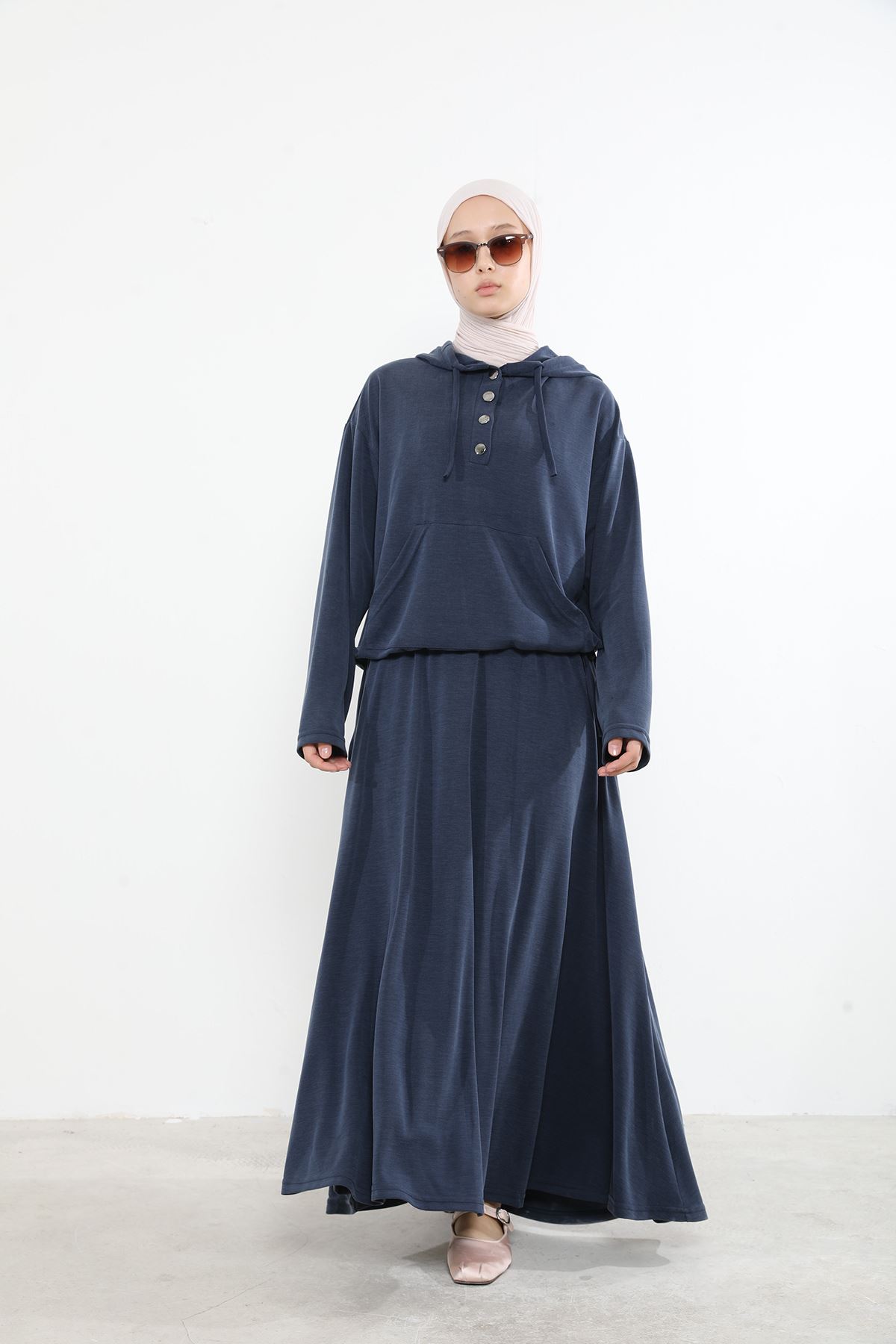 Kadın Önü Çıtçıt Pat Detaylı Kanguru Cepli Kapüşonlu Tesettür Etekli Takım Lacivert