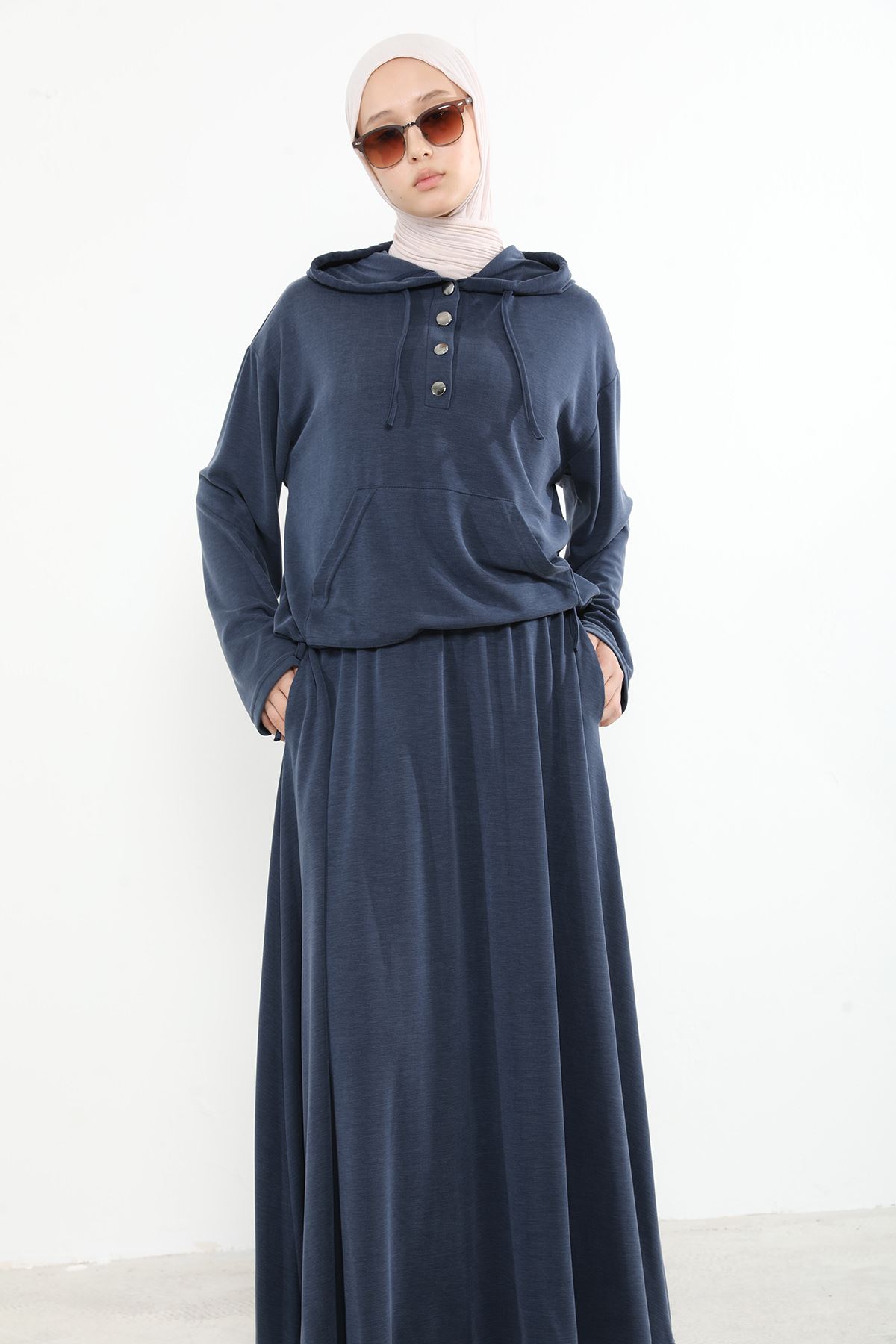 Kadın Önü Çıtçıt Pat Detaylı Kanguru Cepli Kapüşonlu Tesettür Etekli Takım Lacivert