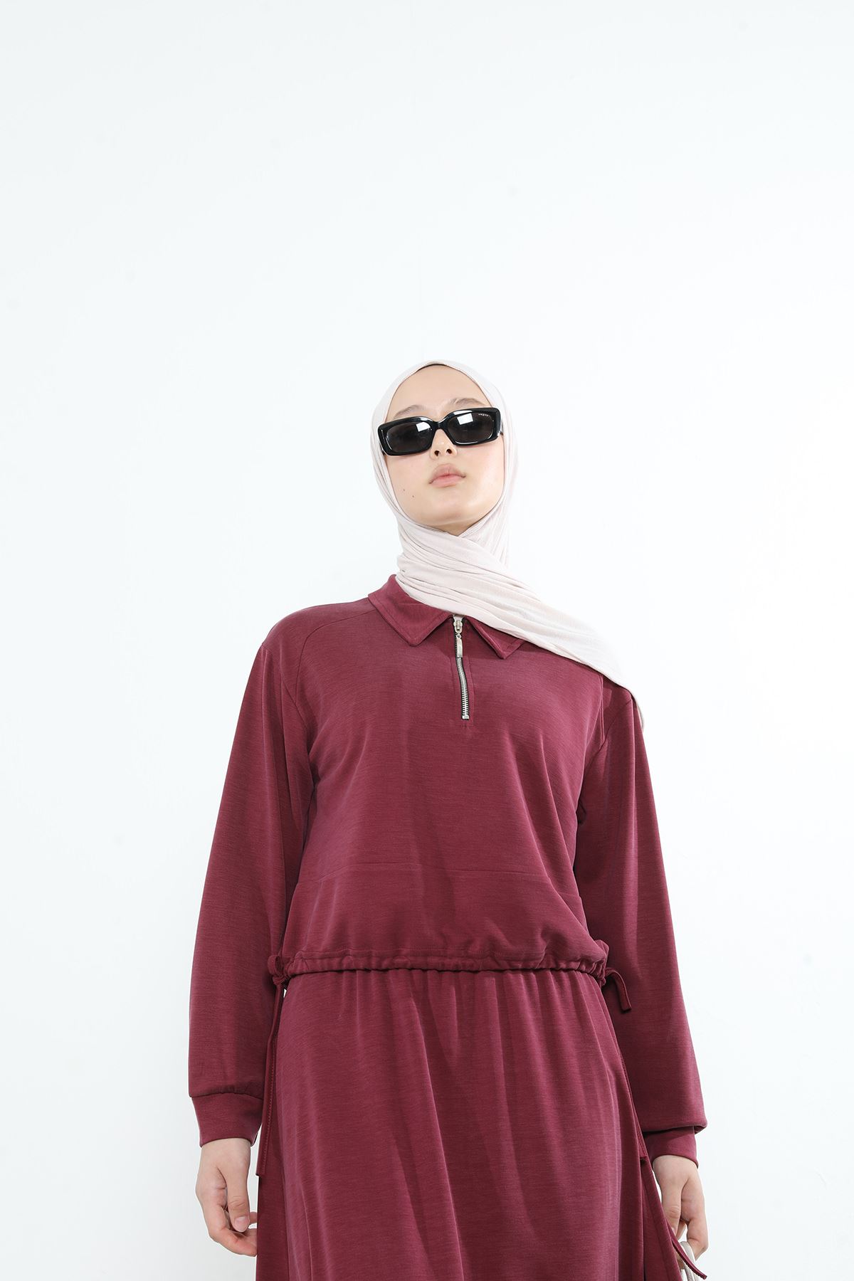 Kadın Polo Yaka Fermuar Detay Tunik Büzgü Detaylı  Tesettür Etekli Takım Bordo