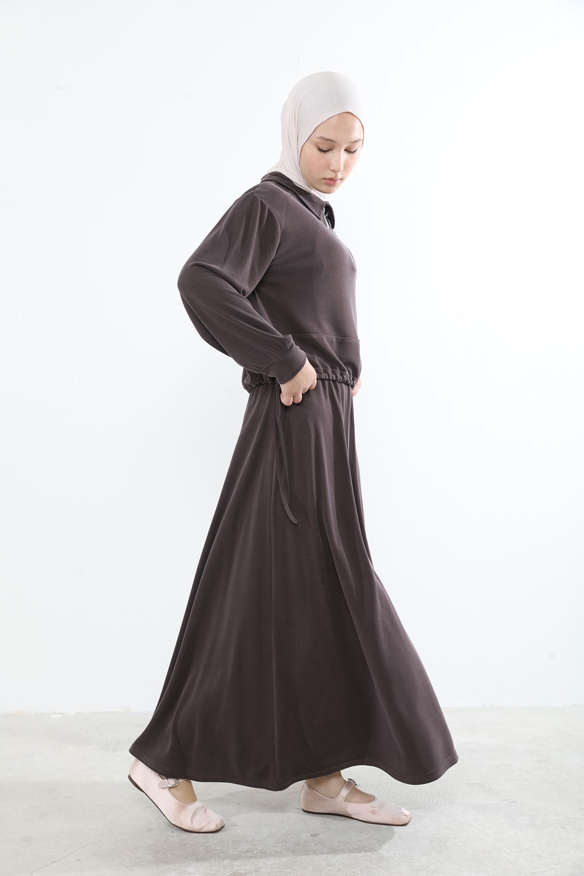 Kadın Polo Yaka Fermuar Detay Tunik Büzgü Detaylı  Tesettür Etekli Takım Kahve