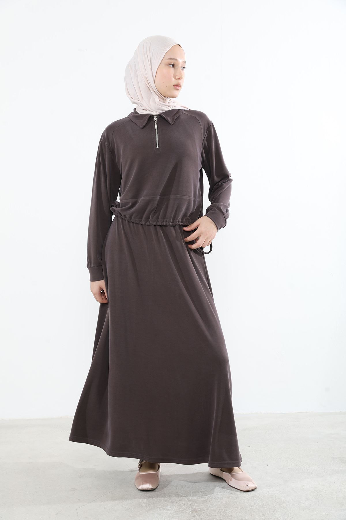 Kadın Polo Yaka Fermuar Detay Tunik Büzgü Detaylı  Tesettür Etekli Takım Kahve