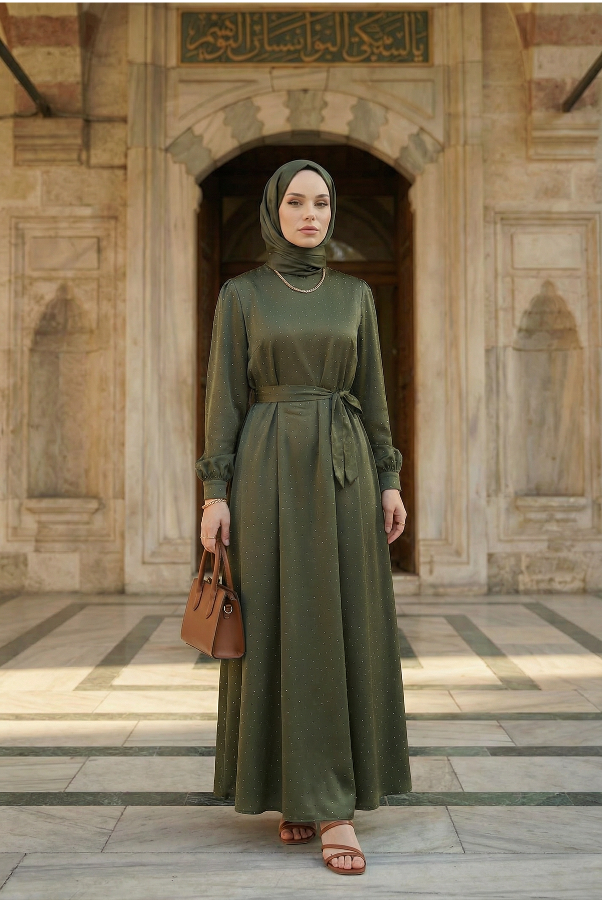 Kadın Saten Taş İşlemeli Kuşaklı Tesettür Düğün Nişan Özel Gün Abiye Elbise Haki