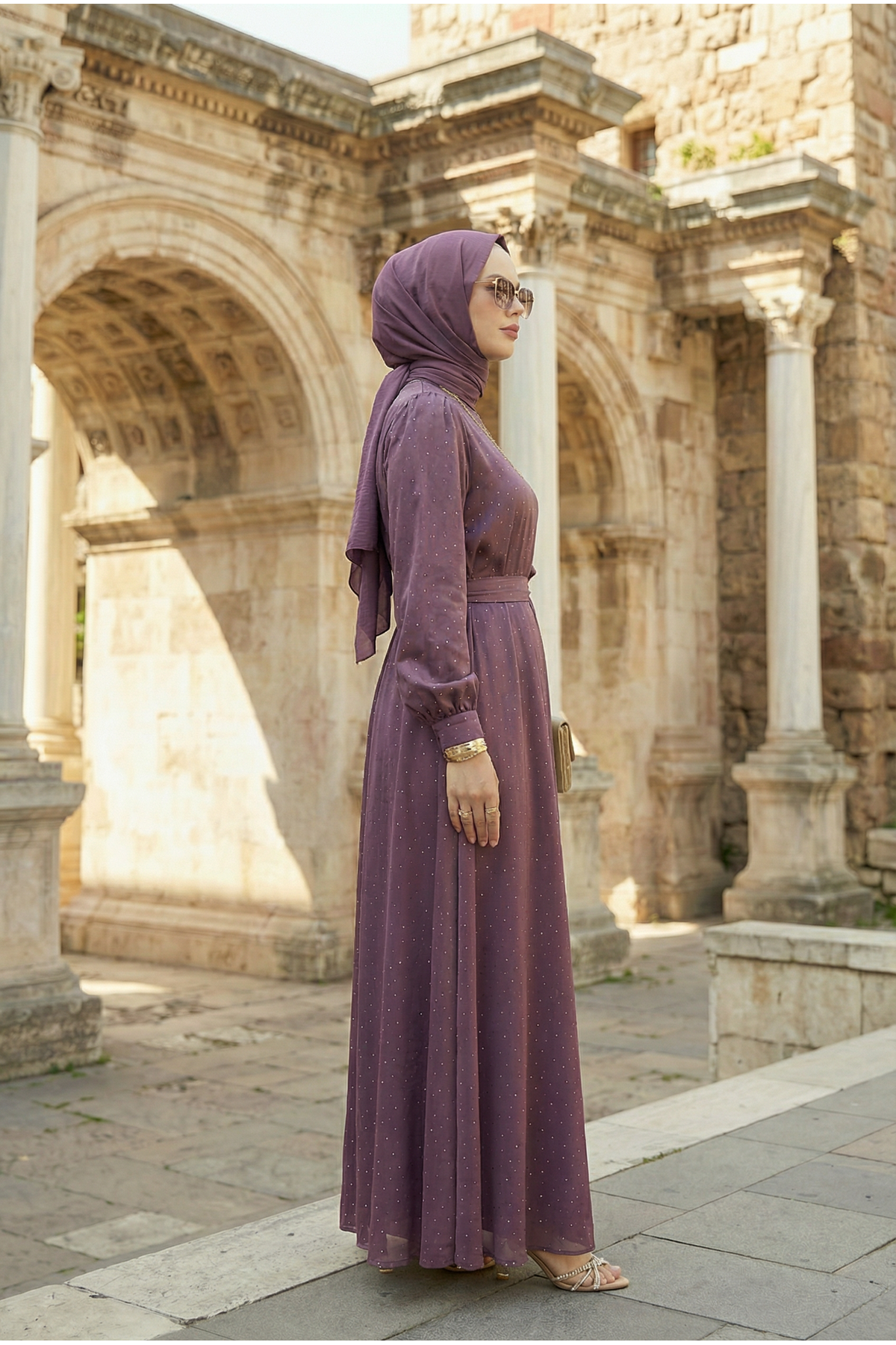 Kadın Saten Taş İşlemeli Kuşaklı Tesettür Düğün Nişan Özel Gün Abiye Elbise Gül Kurusu