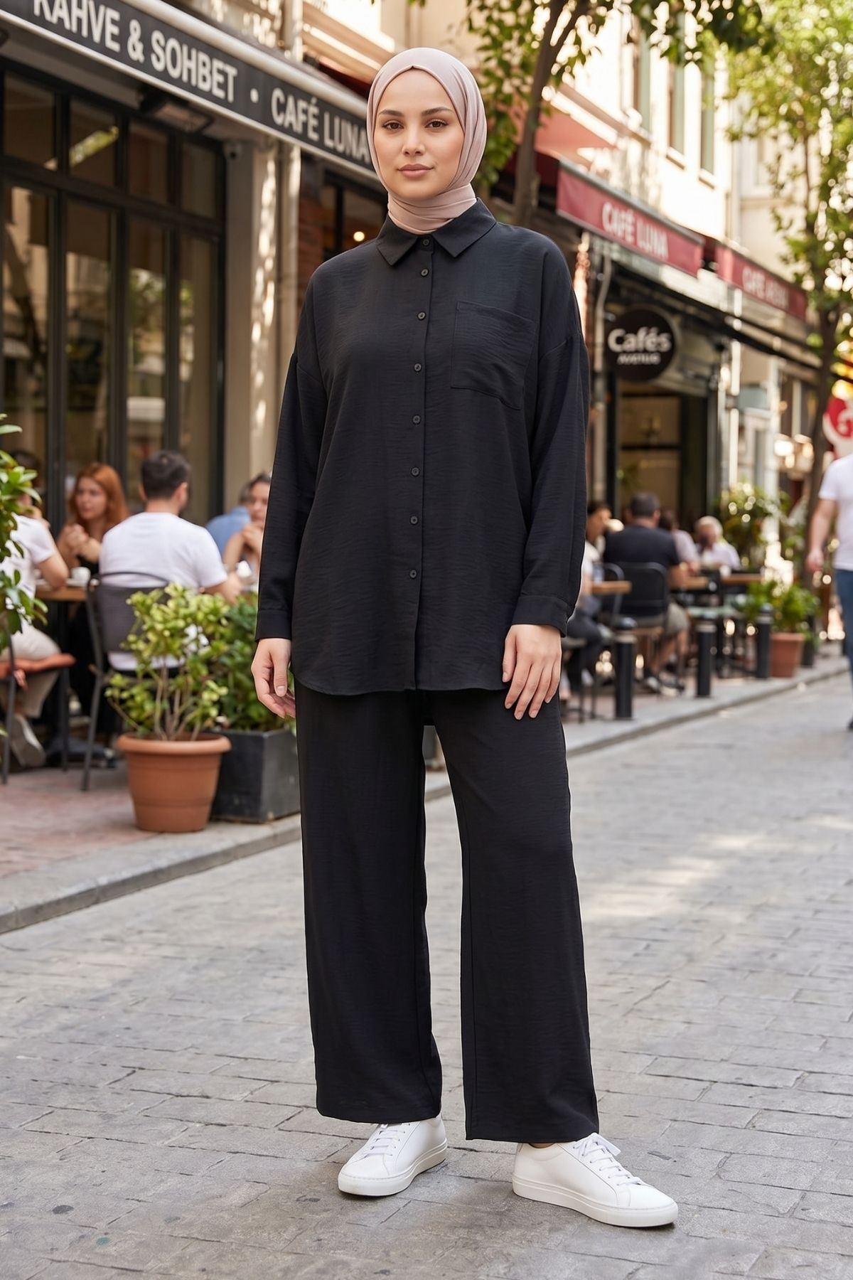 Kadın Siyah İkili Tesettür Takım Oversize Gömlek Pantolon Rahat Kalıp Yazlık Şık Günlük Tesettür Kombin