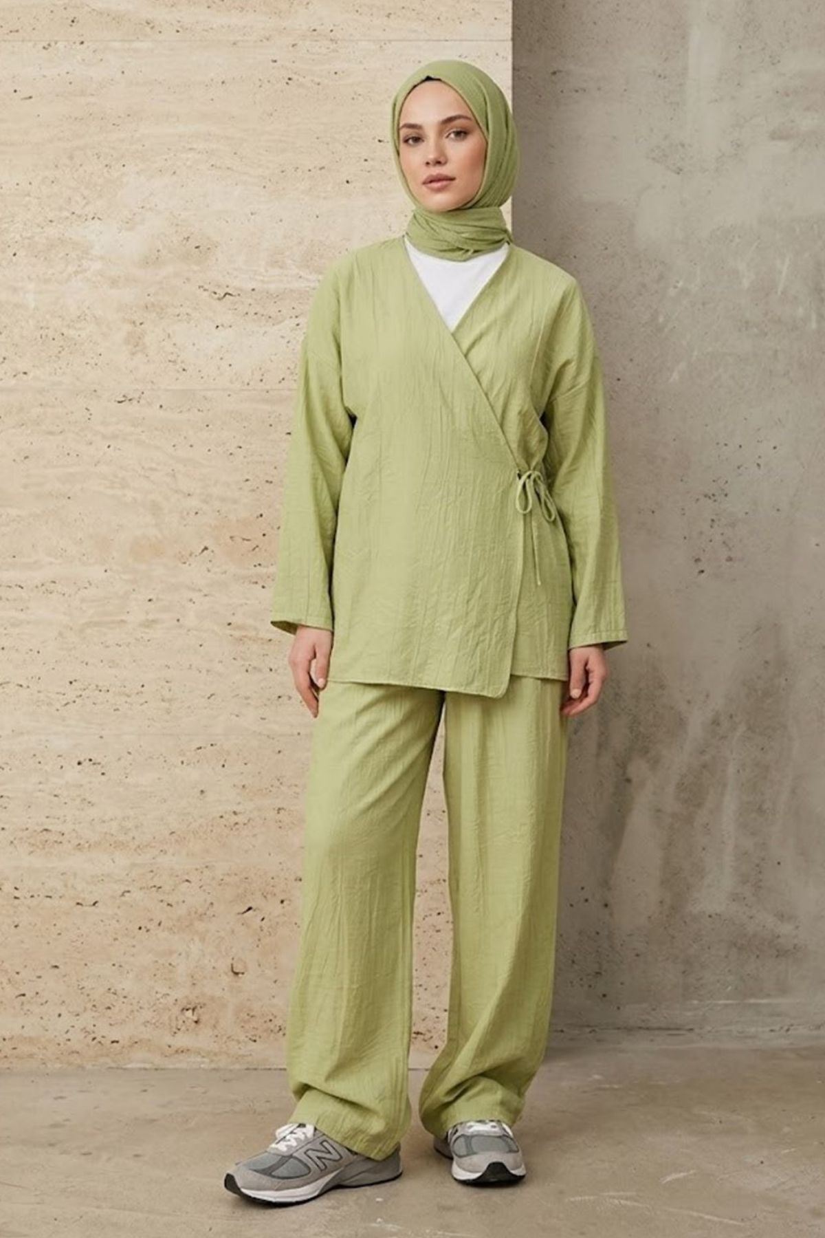 Kadın Yağ Yeşili Yandan Bağlamalı Çilek Kumaş Kimono Tunik Pantolon Takım Kombin 