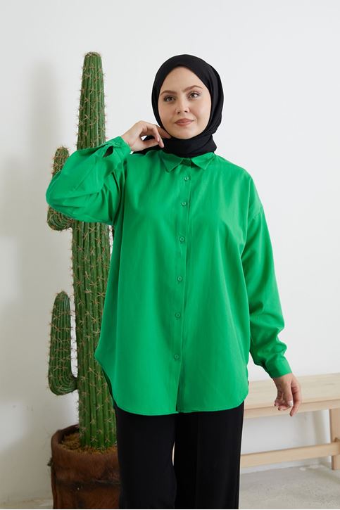 Kadın Boydan Düğmeli Kol Manşetli Oval Kesim Rahat Kalıp Poplin Uzun Gömlek Yeşil