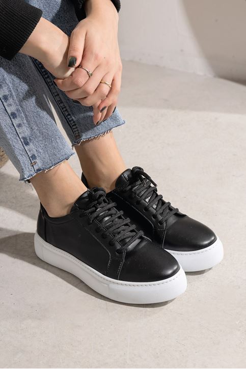 Tabanlı Spor Ayakkabı-Siyah