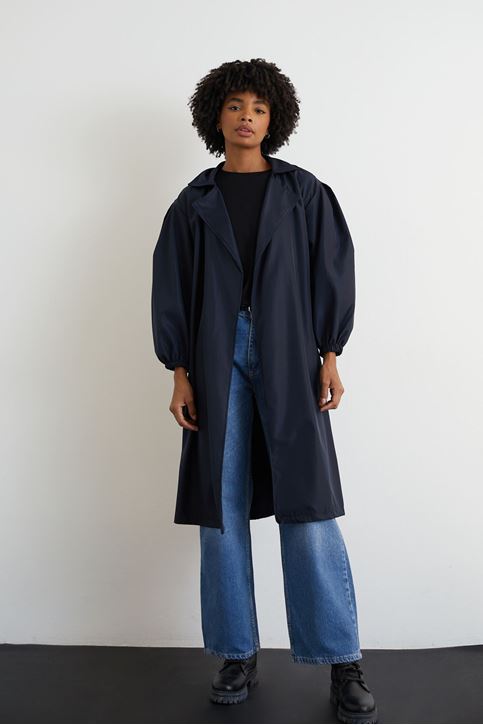 Kadın Belden Bağlamalı Siyah Balon Kol Trençkot Lacivert