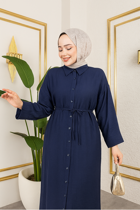 Kadın Gömlek Yaka Boydan Düğmeli Geniş Kol Detaylı Dokuma Çilek Kuşaklı Uzun Tesettür Elbise Lacivert