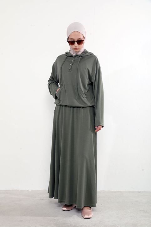 Kadın Önü Çıtçıt Pat Detaylı Kanguru Cepli Kapüşonlu Tesettür Etekli Takım Haki