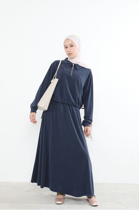 Kadın Polo Yaka Fermuar Detay Tunik Büzgü Detaylı  Tesettür Etekli Takım Lacivert