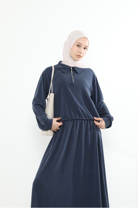 Kadın Polo Yaka Fermuar Detay Tunik Büzgü Detaylı  Tesettür Etekli Takım Lacivert