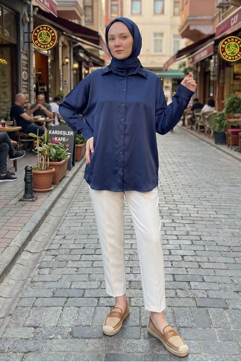 Kadın Lacivert Mavisi Saten Kumaş Tesettür Gömlek Tunik