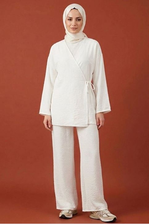 Kadın Ekru Yandan Bağlamalı Çilek Kumaş Kimono Tunik Pantolon Takım Kombin