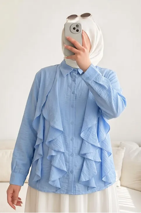 Trend Tesettür Mavi Fırfırlı Gömlek Yaka Bluz Önü Volanlı Düğmeli Şık ve Günlük Yazlık Tesettür Tunik Bluz