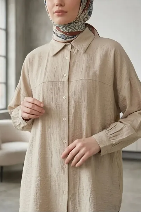 Kadın Bej Çilek Kumaş Trend Tesettür Tunik Düğmeli 78 CM Oversize Dökümlü Rahat Gömlek Tunik