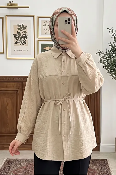 Kadın Bej Çilek Kumaş Trend Tesettür Tunik Düğmeli 78 CM Oversize Dökümlü Rahat Gömlek Tunik