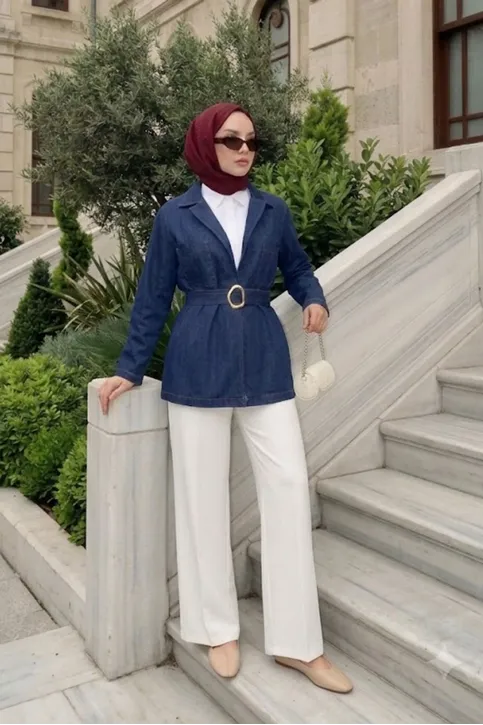 Kadın Cep Detaylı Kuşaklı Tesettür Kot Ceket