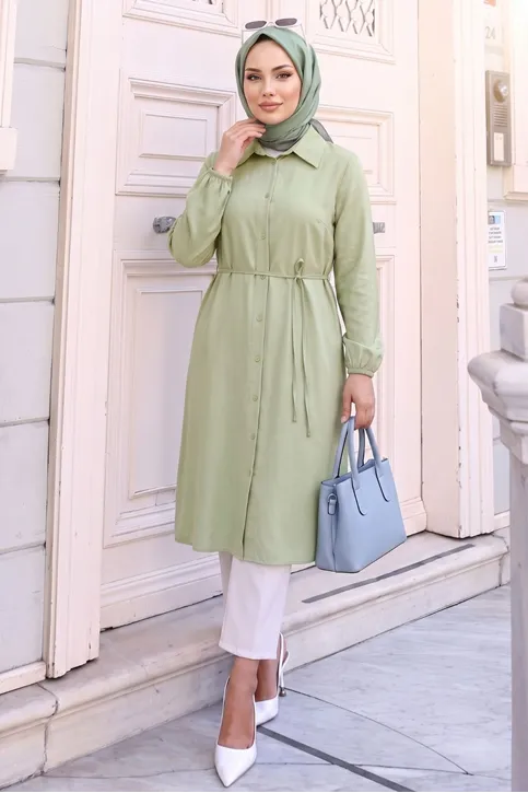 Kadın Tesettür Yağ Yeşil Tensel Kumaş Gömlek Tunik Beli Kuşaklı Boydan Düğmeli Trend Tesettür Uzun Tunik