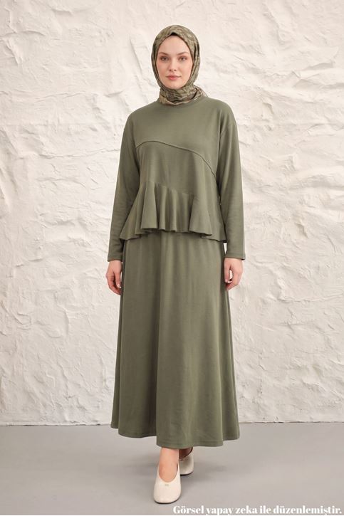 Kadın Tesettür Haki Pike Kumaş Peplum Fırfırlı Bluz Etek Takım