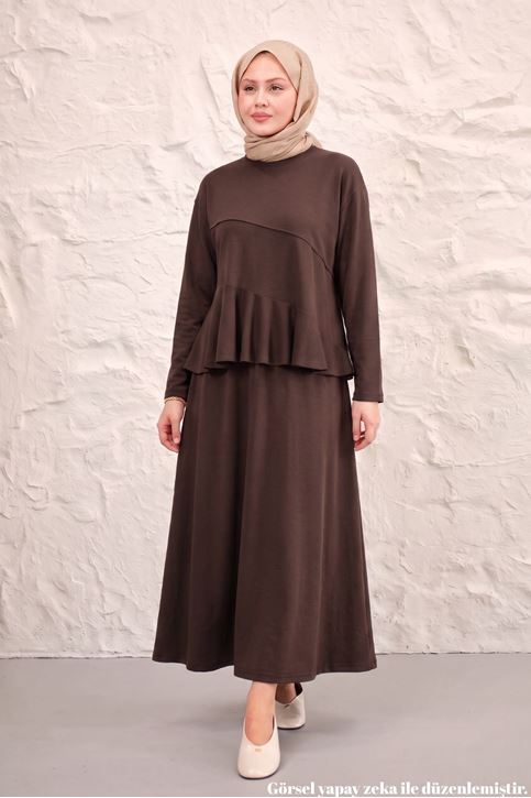 Kadın Tesettür Kahve Pike Kumaş Peplum Fırfırlı Bluz Etek Takım