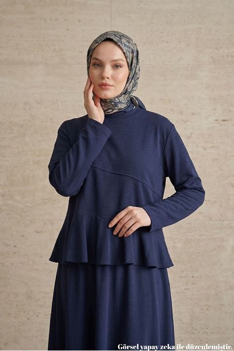 Kadın Tesettür Lacivert Pike Kumaş Peplum Fırfırlı Bluz Etek Takım