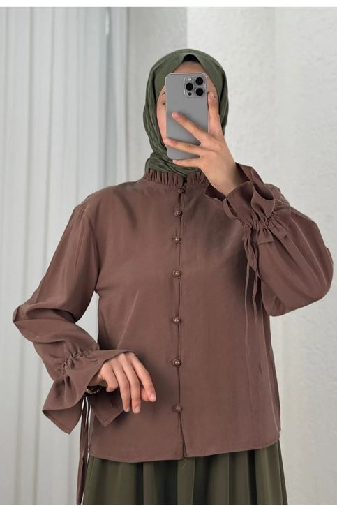 Kadın Kolu Tünelli Yaka Fırfırlı Kısa Trend Şık Kahve Tesettür Bluz Gömlek