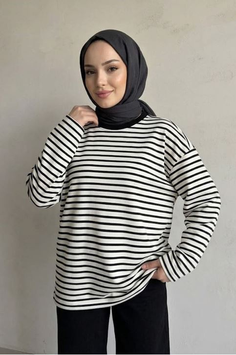 Kadın Siyah Çizgili Oversize Sweatshirt Bisiklet Yaka Uzun Kollu Yumuşak Dokulu Tesettür Üst