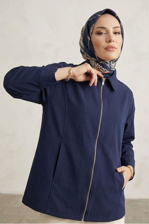 Kadın Fermuarlı Lacivert Mevsimlik Trençkot Gömlek Yaka Rahat Kalıp Cepli Tesettür Trençkot