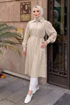 Kadın Trend Tesettür Bej Cupro Kumaş Gömlek Tunik Beli Kuşaklı Boydan Düğmeli Tesettür Uzun Tunik