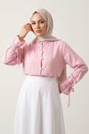 Kadın Kolu Tünelli Yaka Fırfırlı Kısa Trend Şık Pembe Tesettür Bluz Gömlek